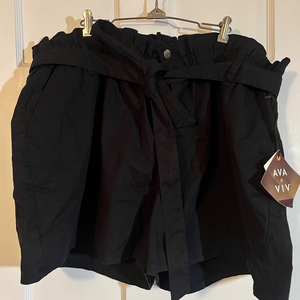 Ava & Viv Women's Black Paperbag Shorts